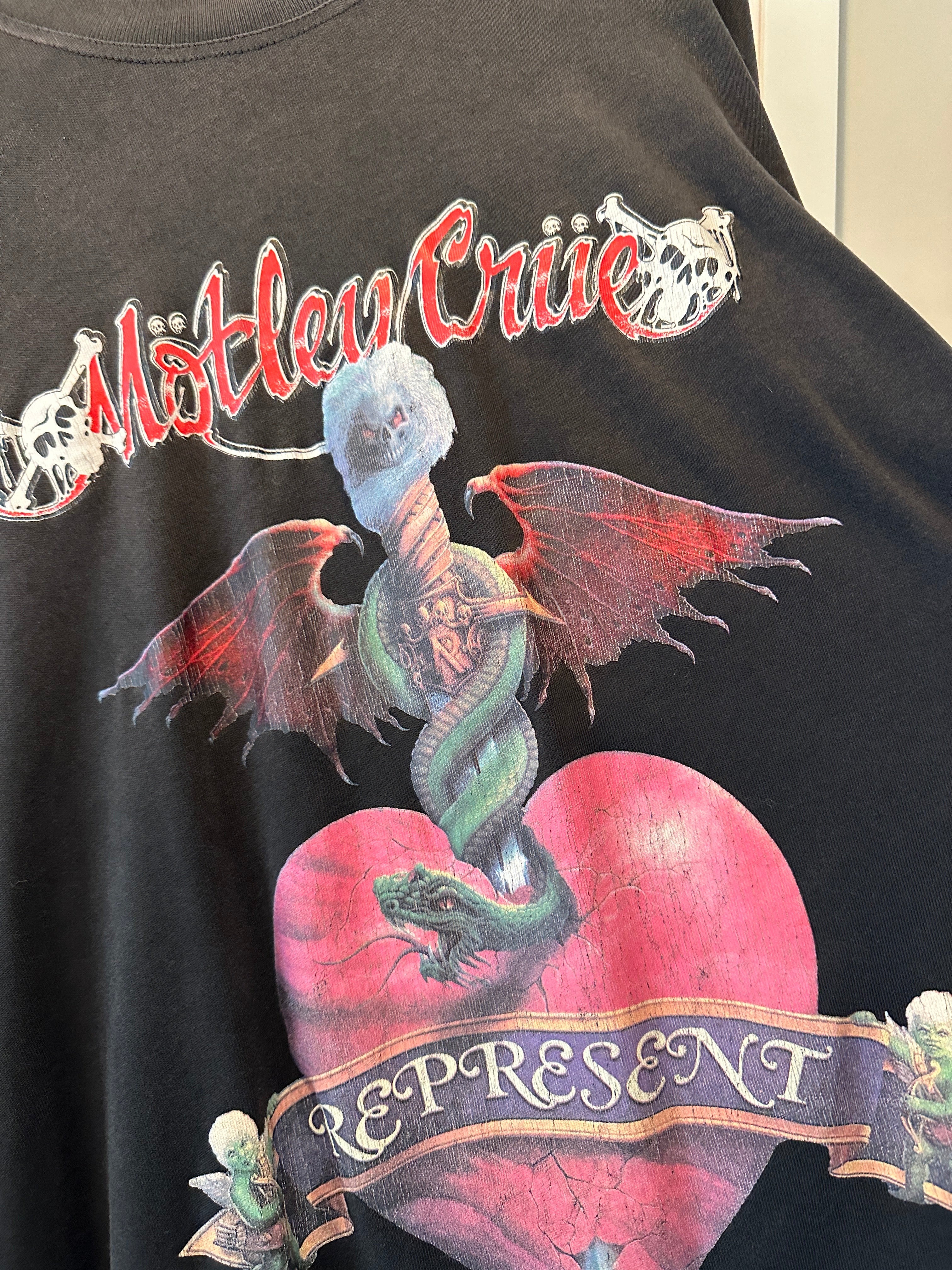 Represent Motley Crue T-shirt Sz M