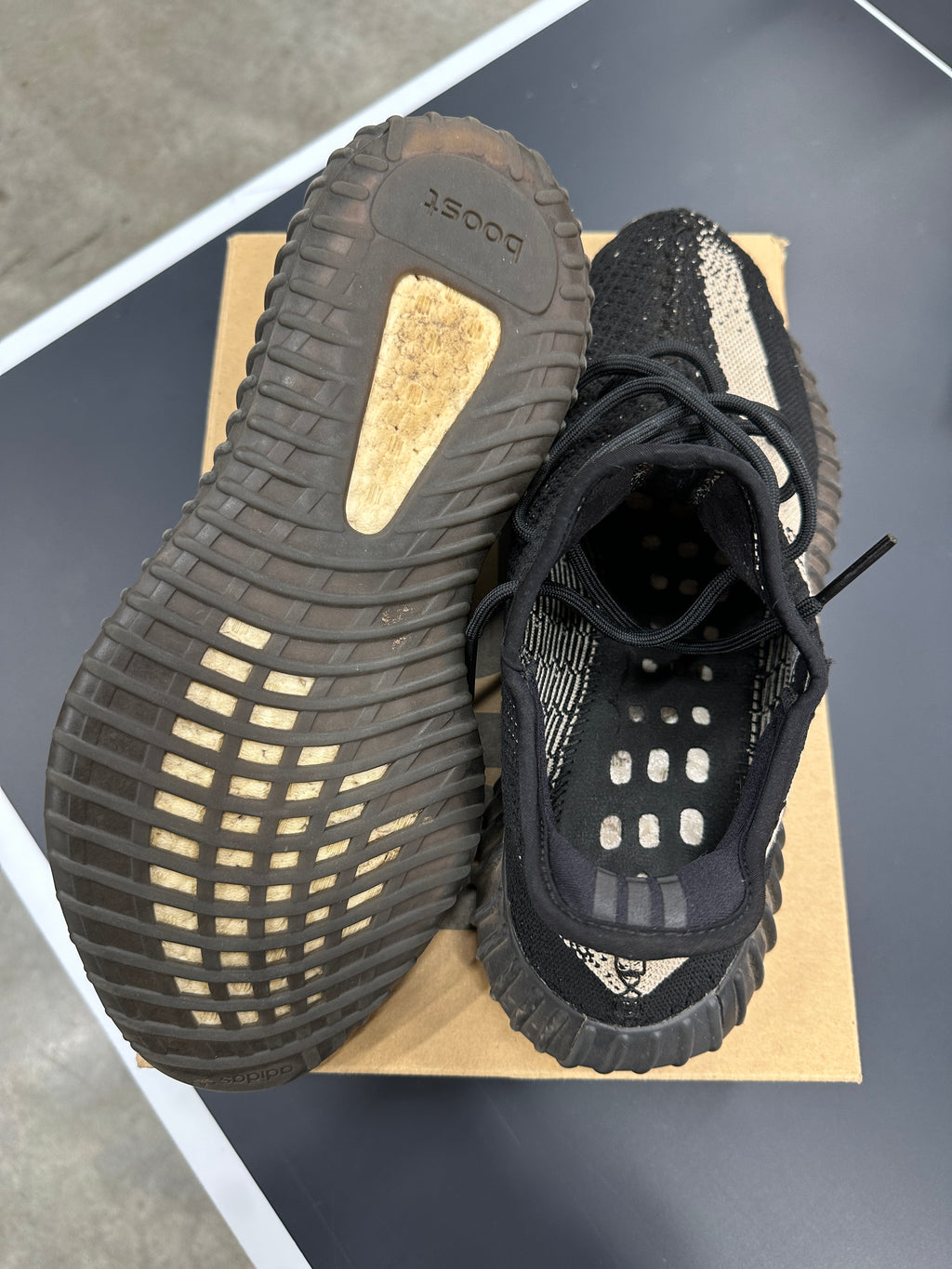 Yeezy 350 V2 Oreo Sz 11