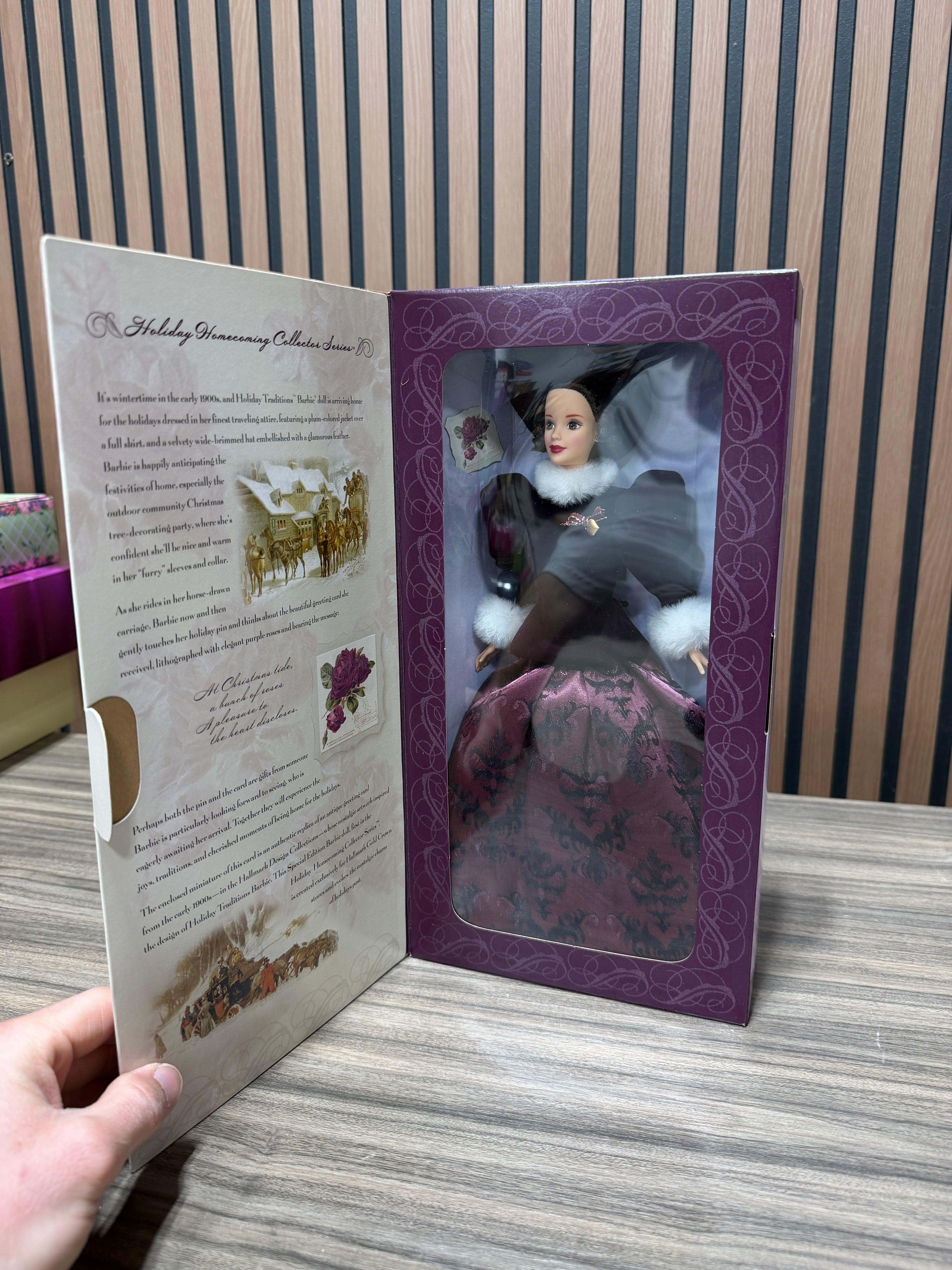 1996 Holiday Traditions Barbie Doll Holiday Homecoming Collector Series Hallmark