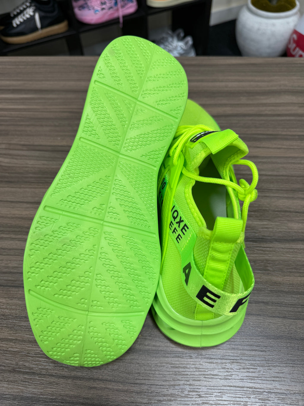 Temu Sneakers Lime Green Sz 45