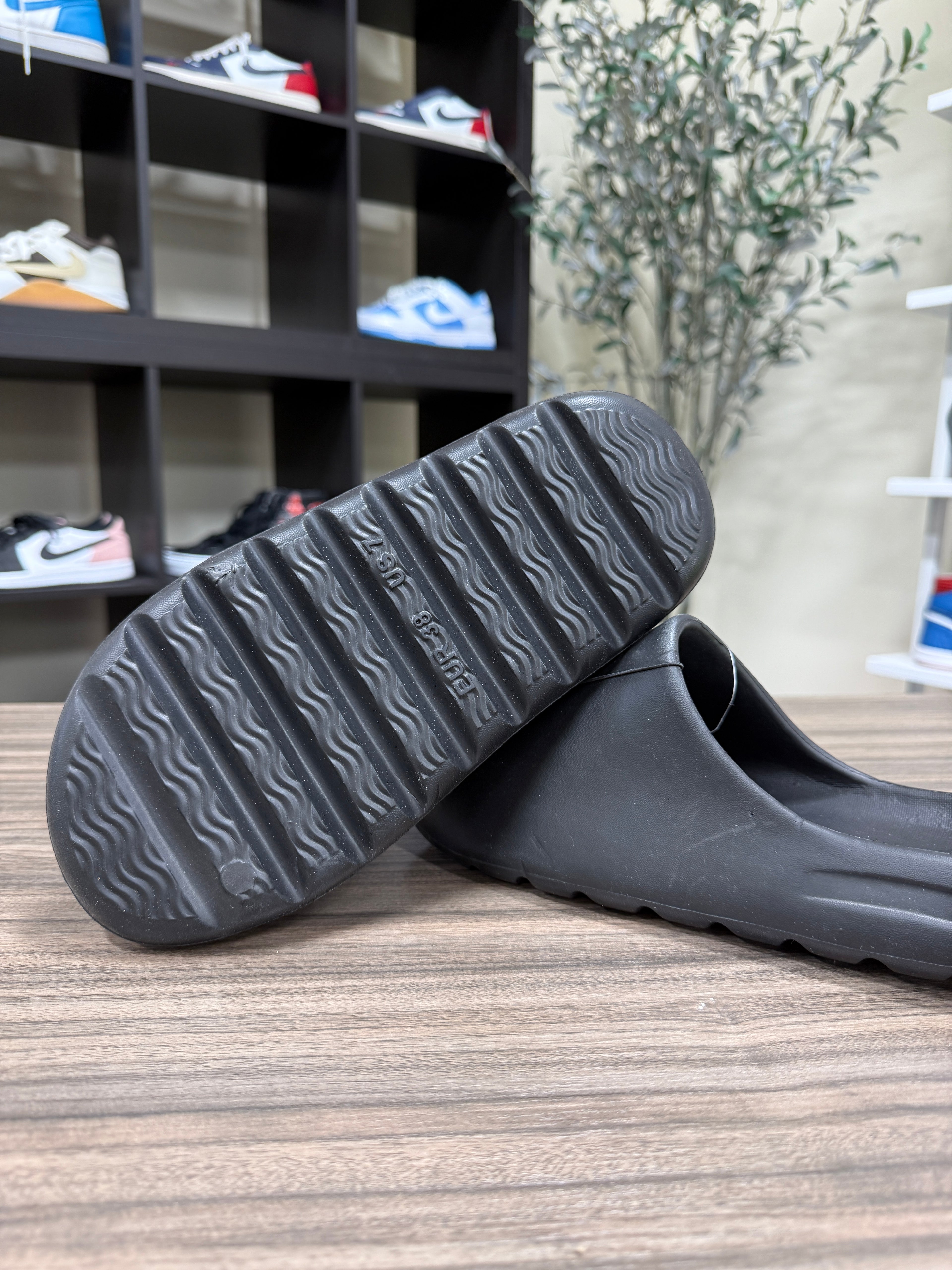 Vitalia Slides Sz 7