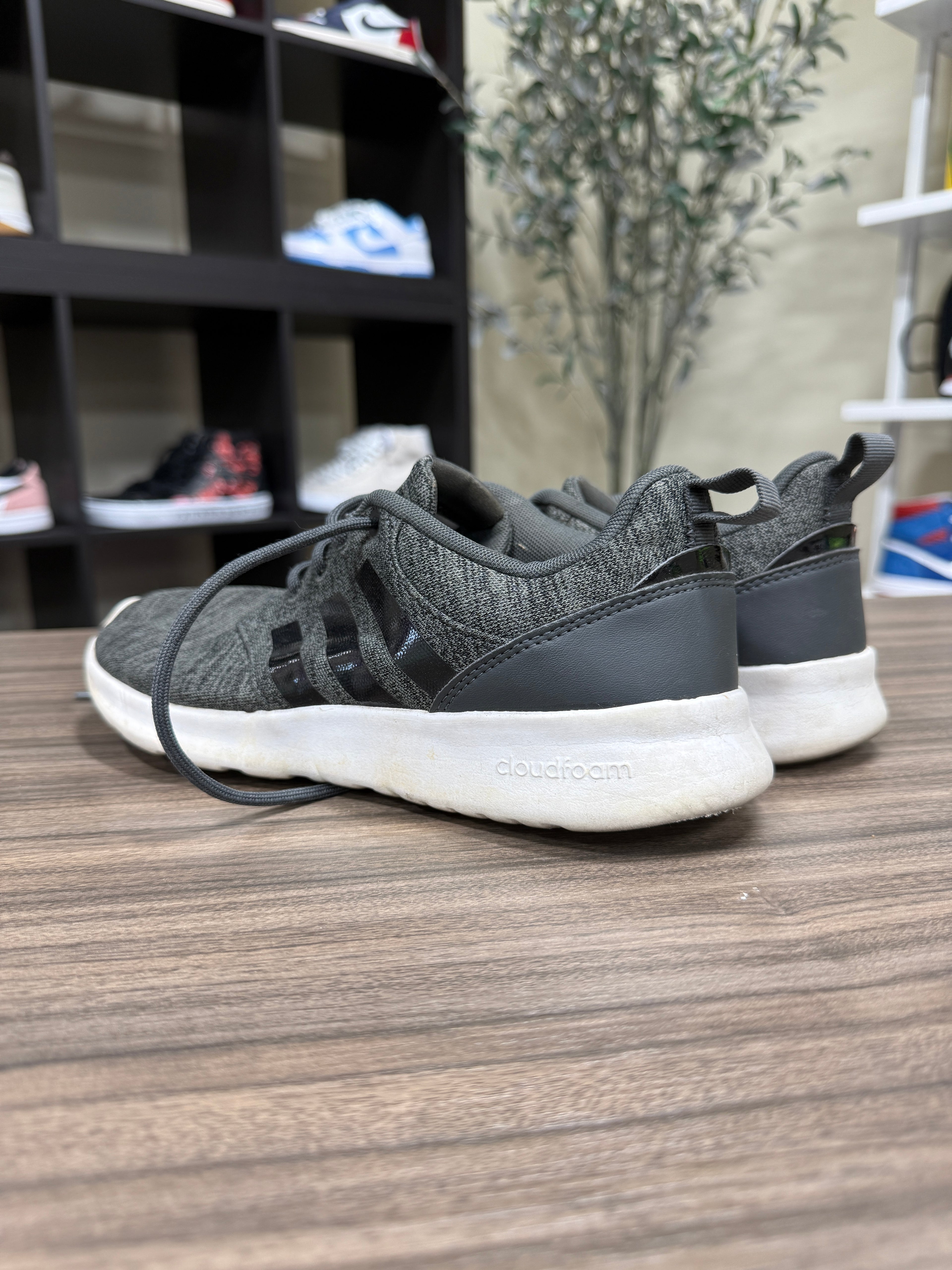 Adidas Shoes Sz 8
