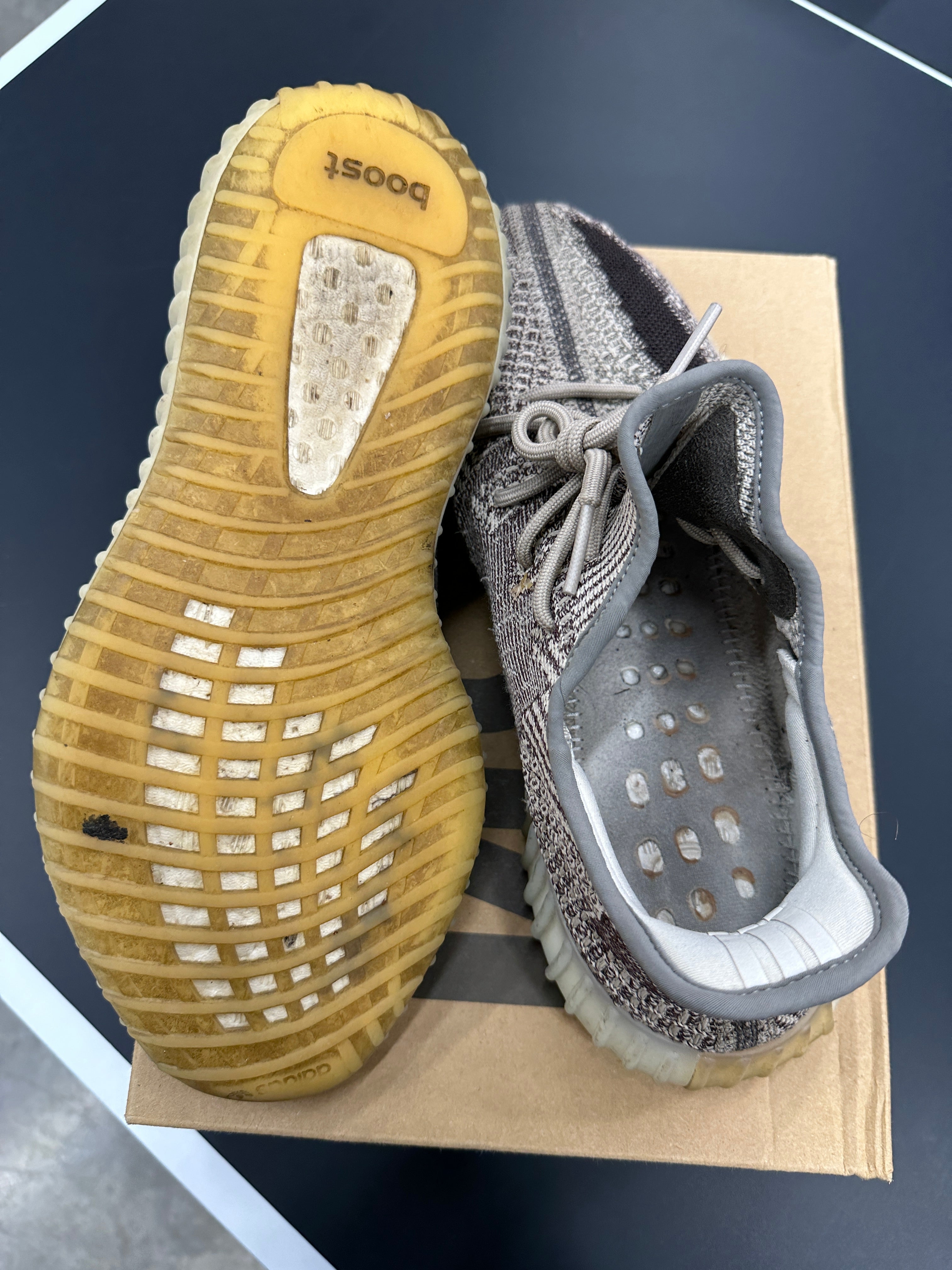 Yeezy 350 V2 Zion Sz 11