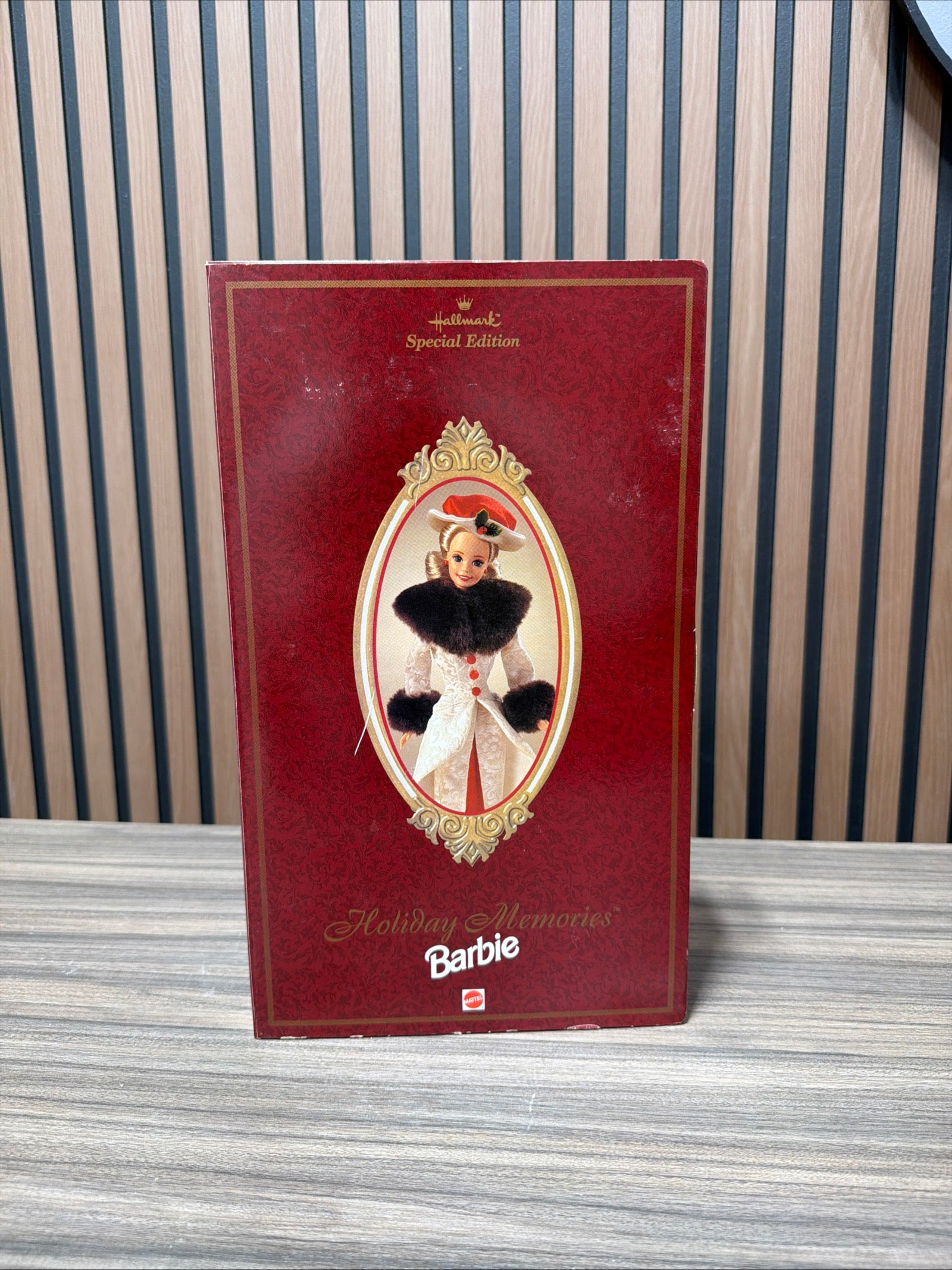 Holiday Memories Barbie Doll Hallmark Special Edition 1995 Mattel 14106