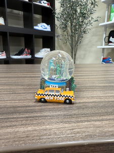 New York Snow Globe