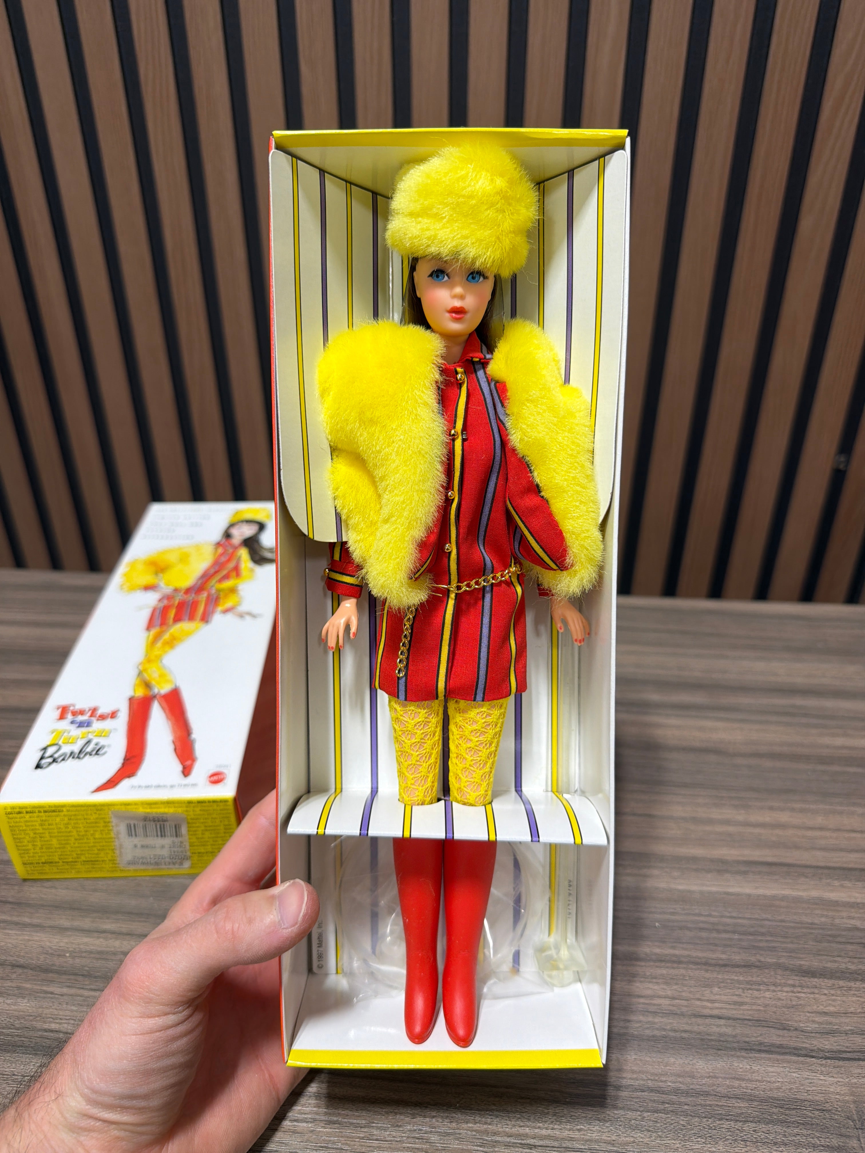 Barbie Twist and Turn Limited Edition 1967 Reproduction Doll 1997 Mattel 18941