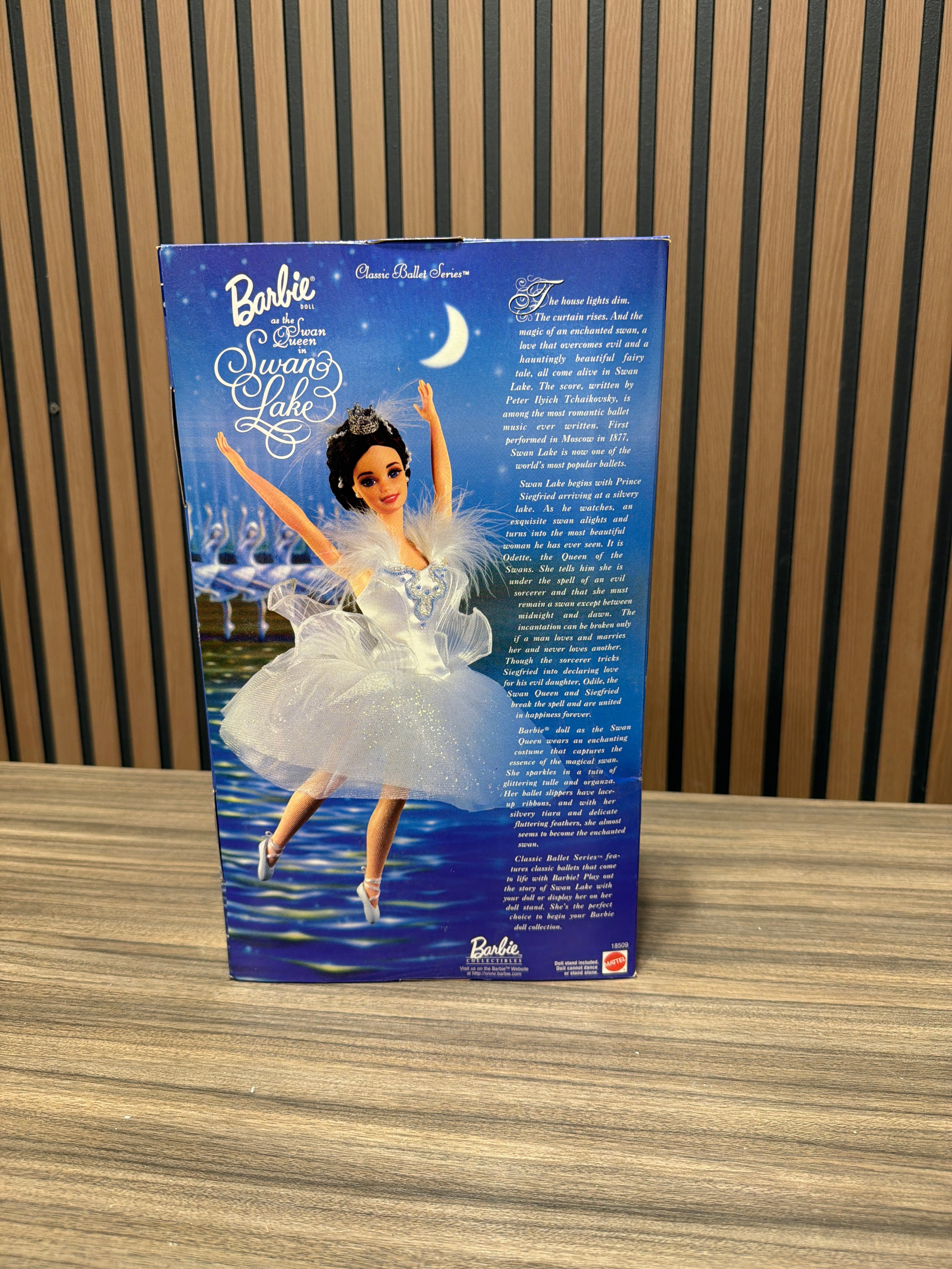 Barbie as the Swan Queen from Swan Lake Doll 1997 Mattel 18509