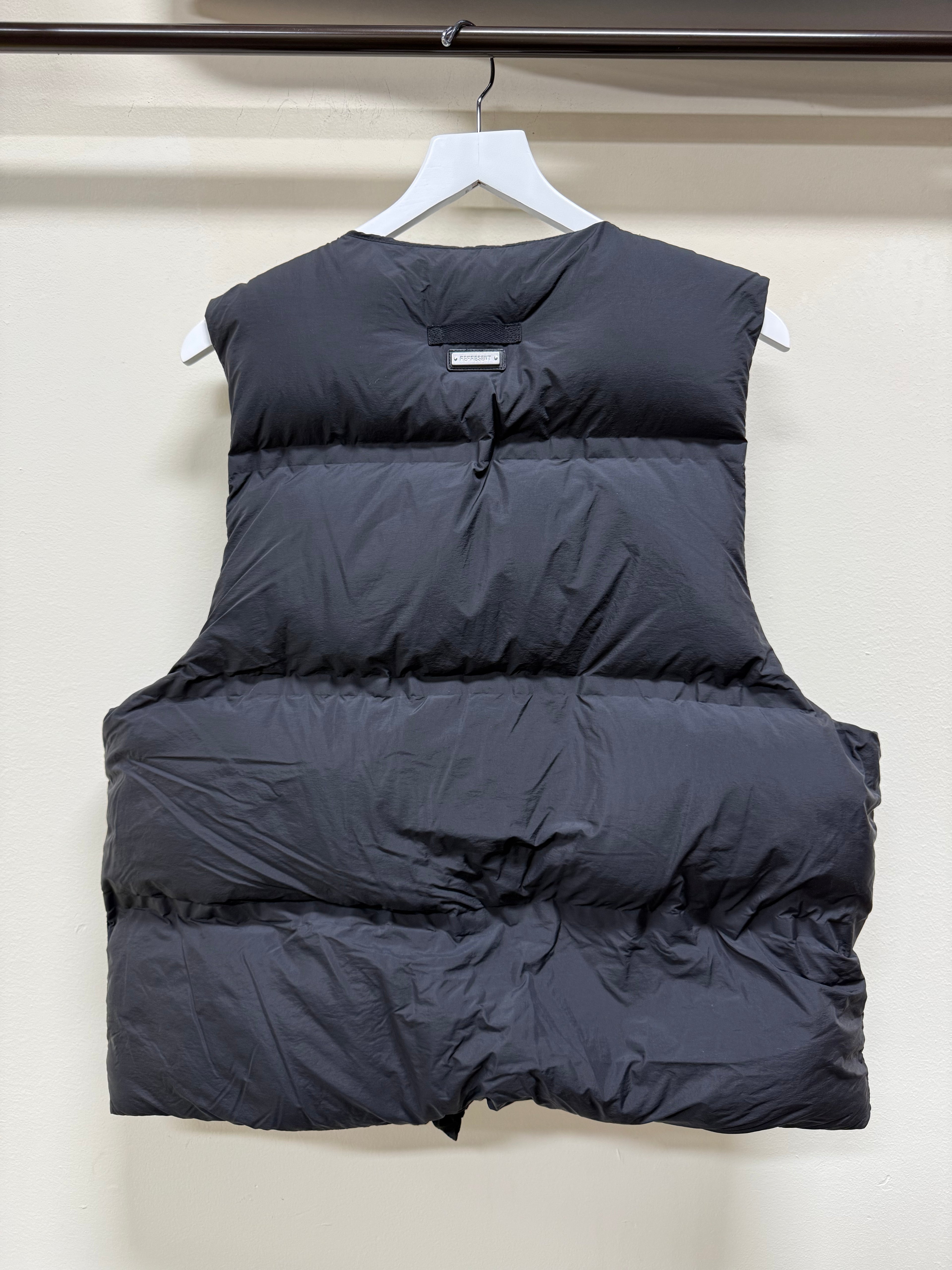 Represent Puffer Vest Sz L