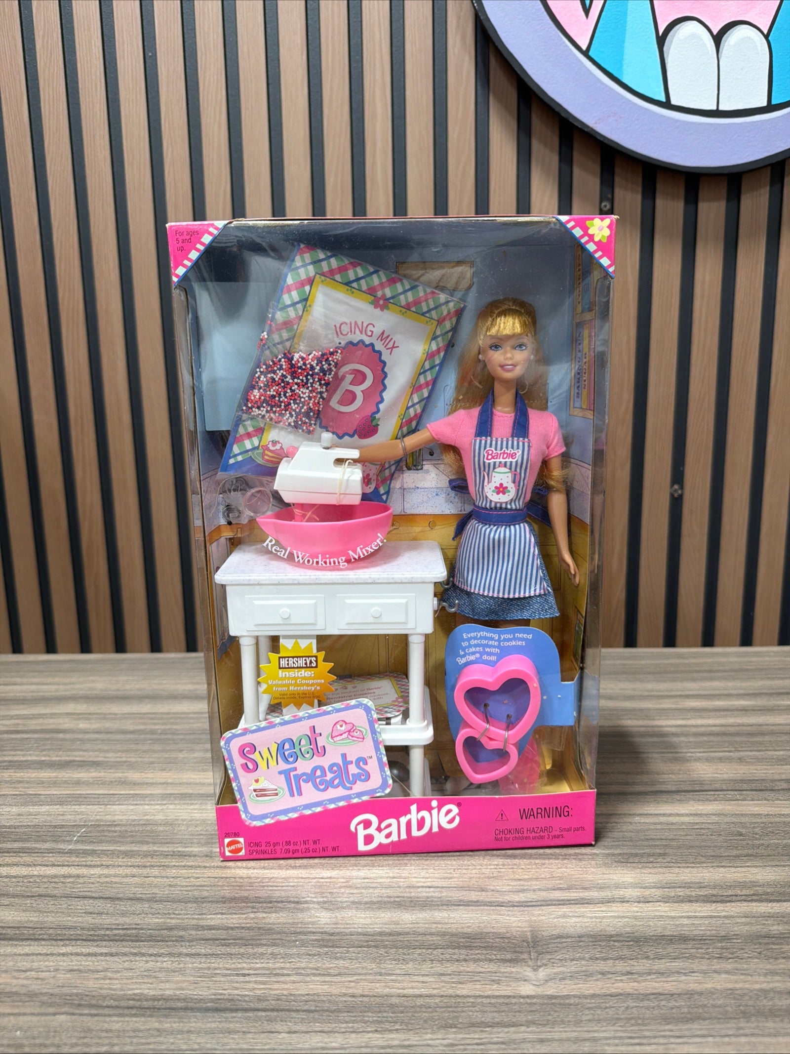 Barbie Sweet Treats Doll 1998 Mattel No. 20780 NRFB
