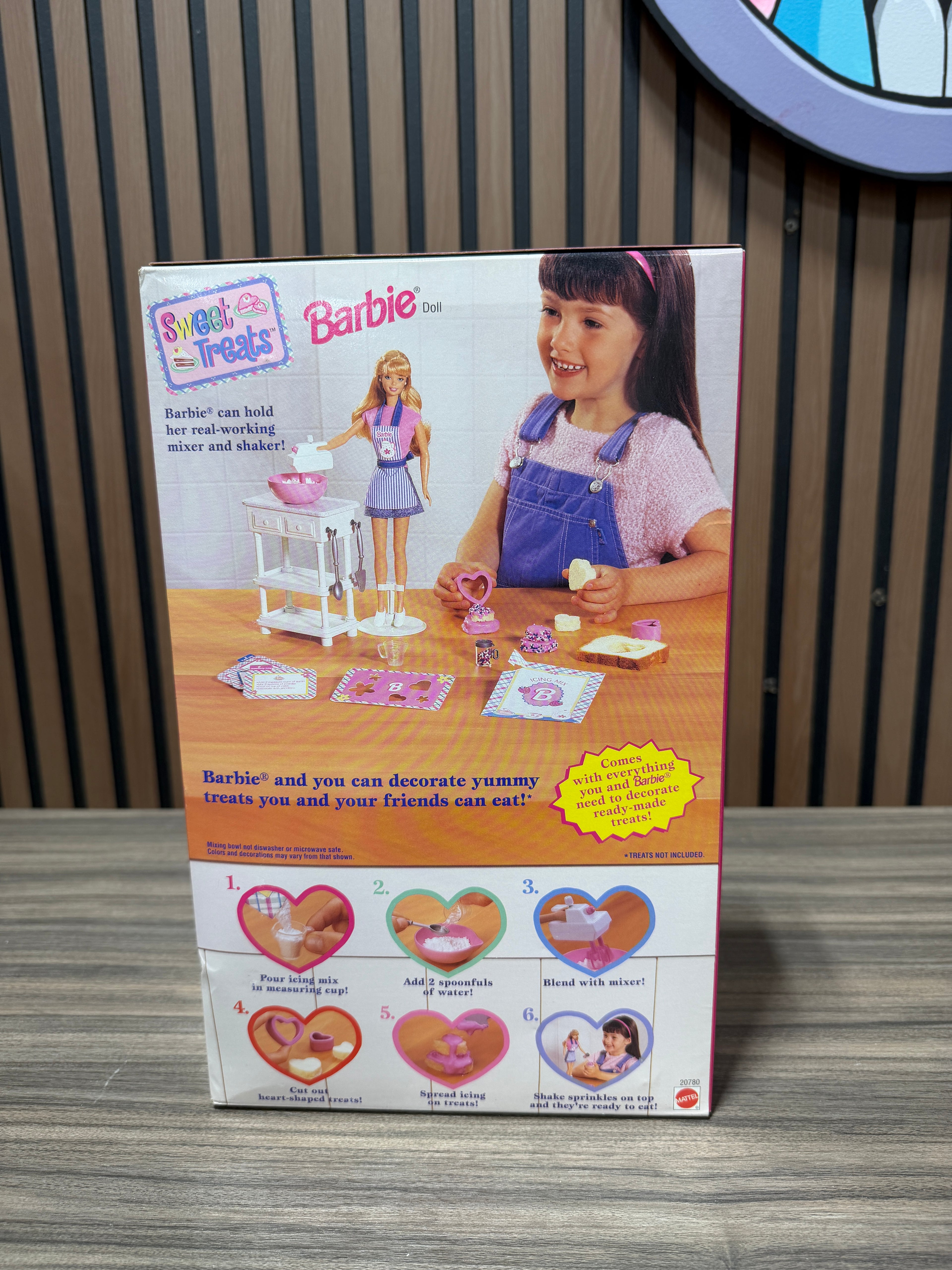 Barbie Sweet Treats Doll 1998 Mattel No. 20780 NRFB