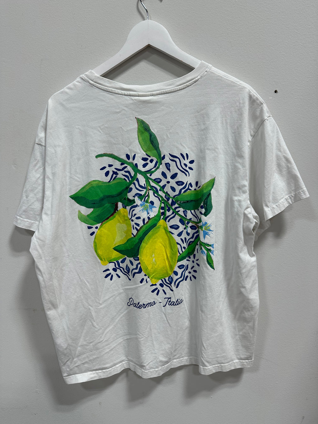 H&M Palermo Italia Mediterranean Lemon Graphic Tee - Size XL