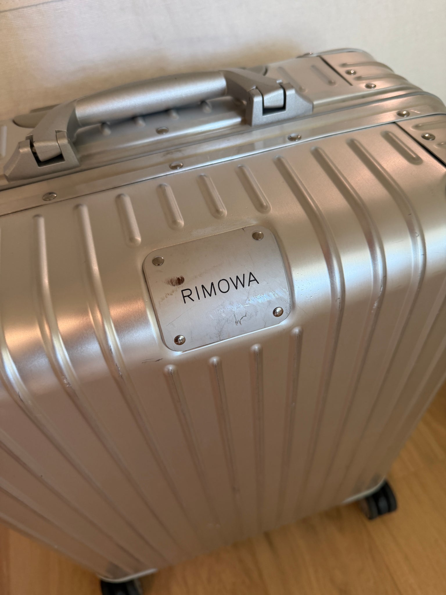 Rimowa Original Cabin Plus – HN Shop