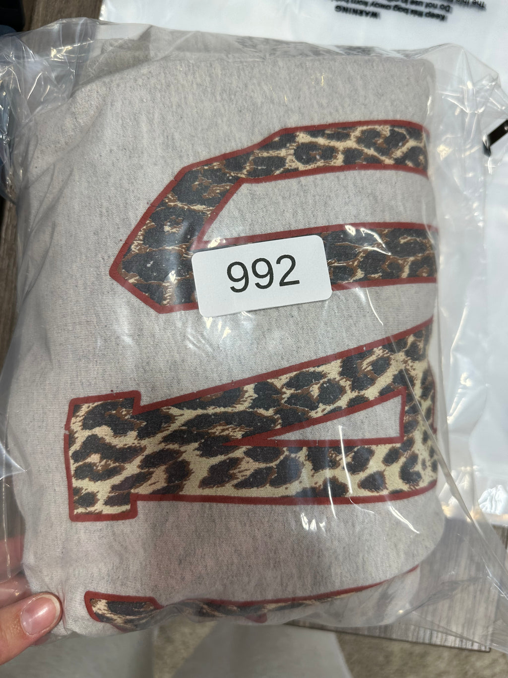 By Anthropologie Ciao Leopard Print Graphic Oversized Sweatshirt - Grey - Large