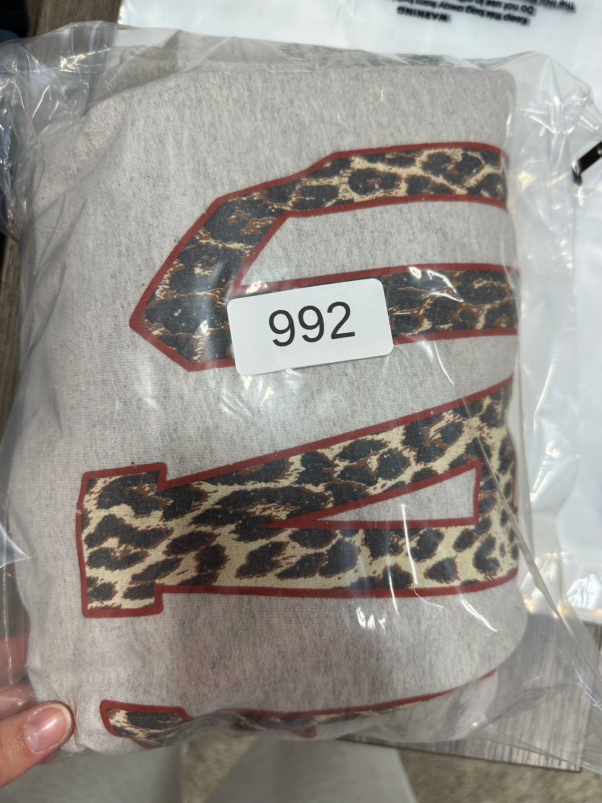 By Anthropologie Ciao Leopard Print Graphic Oversized Sweatshirt - Grey - Large