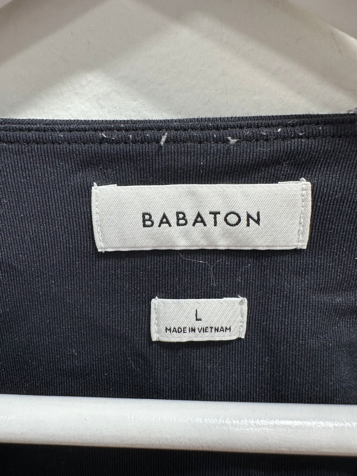 Aritzia Babaton Contour Crew Cropped Longsleeve Black Top Large L
