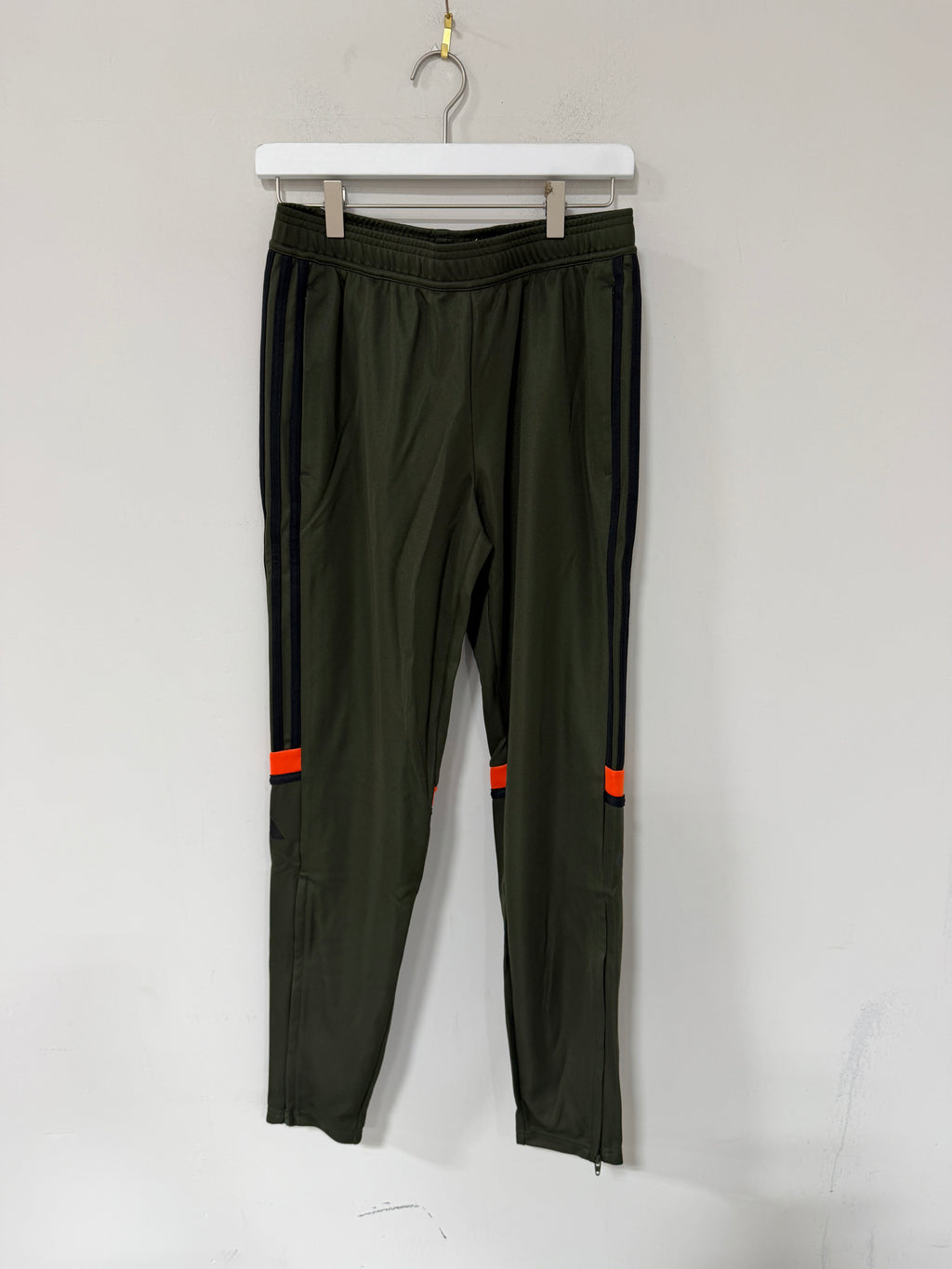 Adidas Saundra 25 Womens Track Pants Sz Small Olive