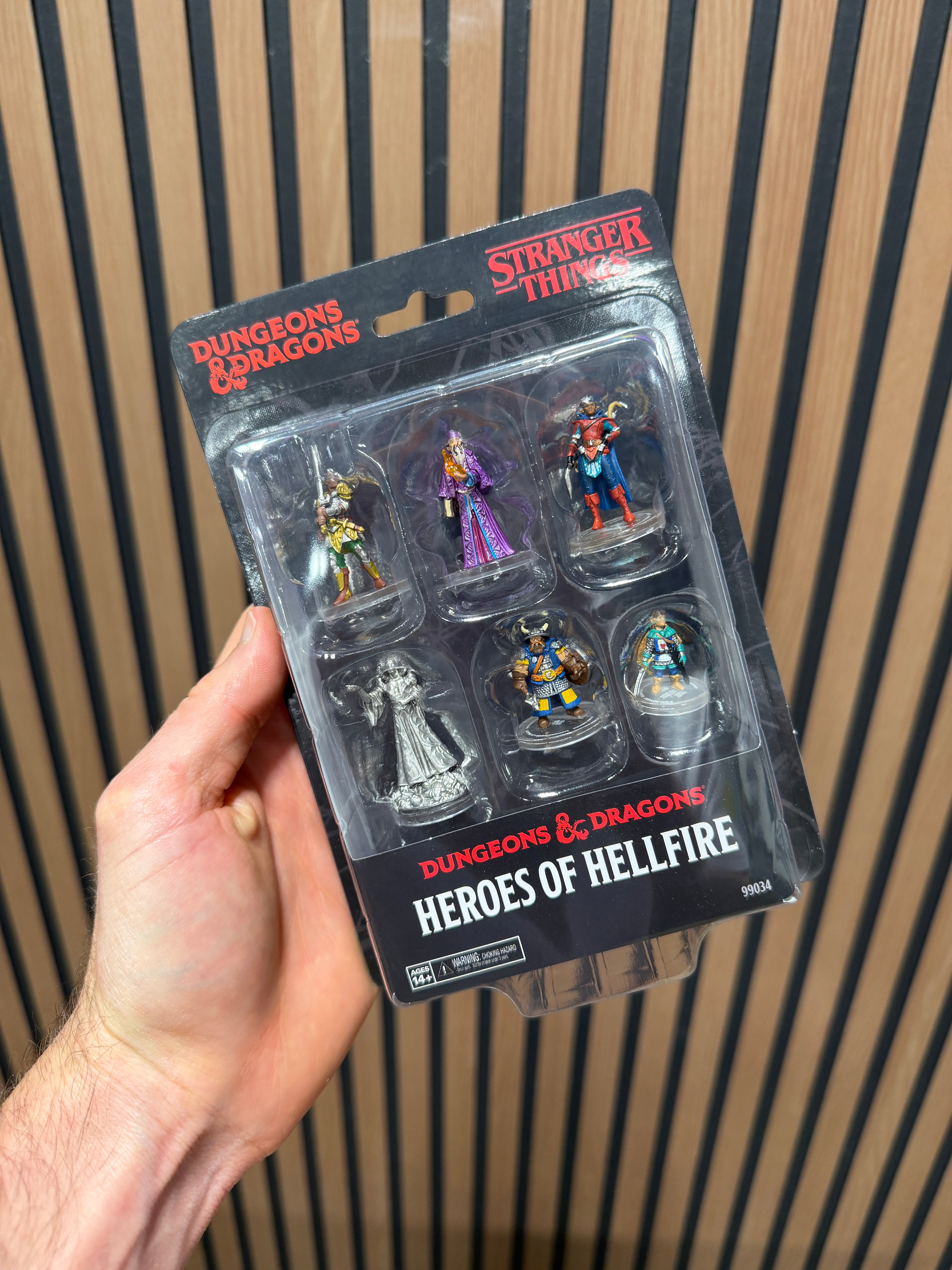 Dungeons & Dragons × Stranger Things Heroes of Hellfire Miniatures 6pk