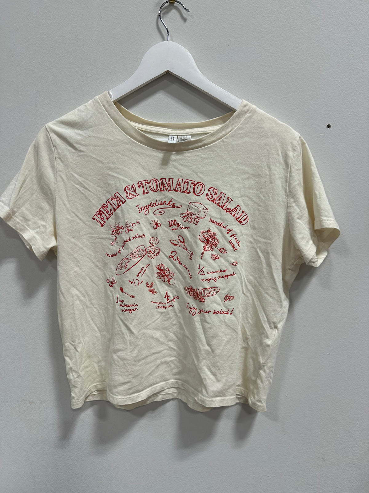 H&M Divided Feta & Tomato Salad Recipe Graphic Tee Light Beige Size L