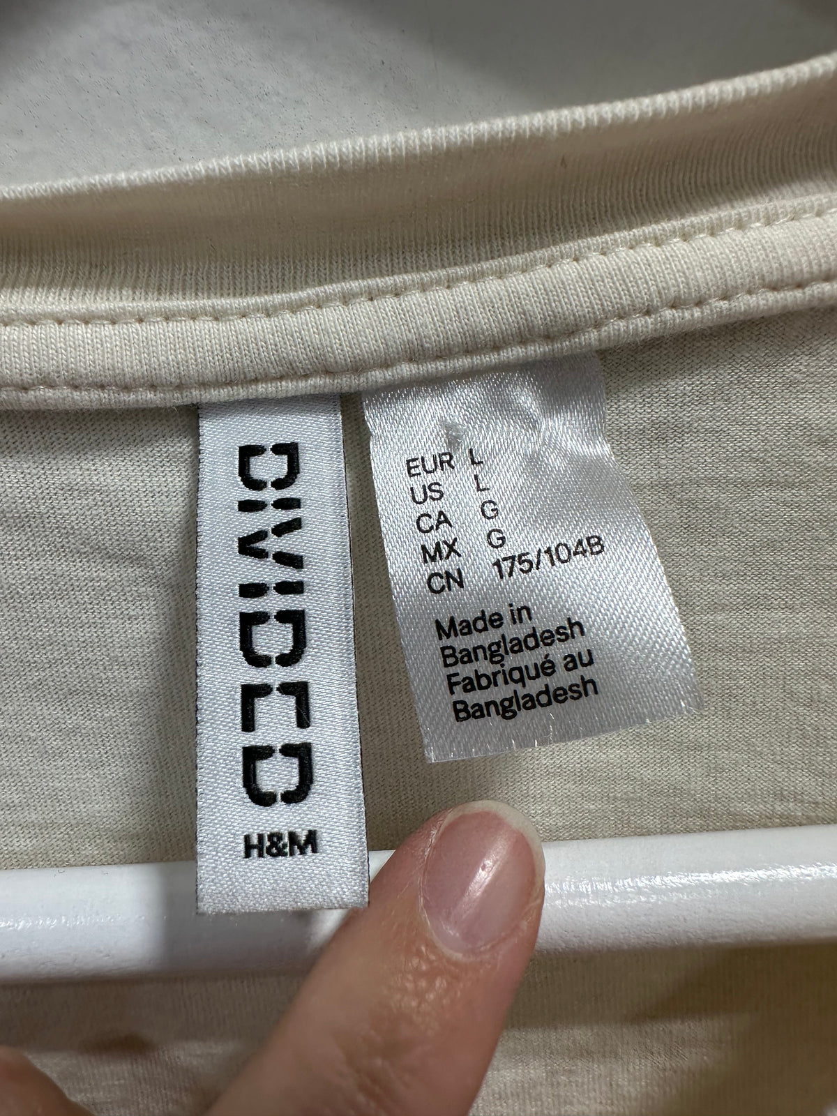 H&M Divided Feta & Tomato Salad Recipe Graphic Tee Light Beige Size L