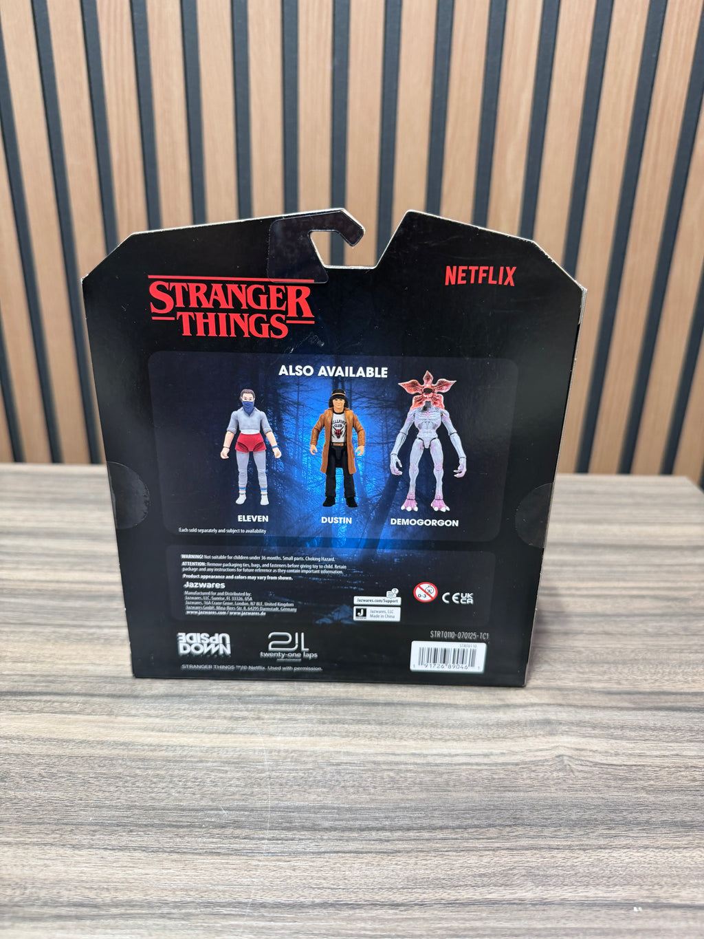 Stranger Thing Eleven and Hopper 2-Pack Hunt & Battle Target Exclusive Brand New