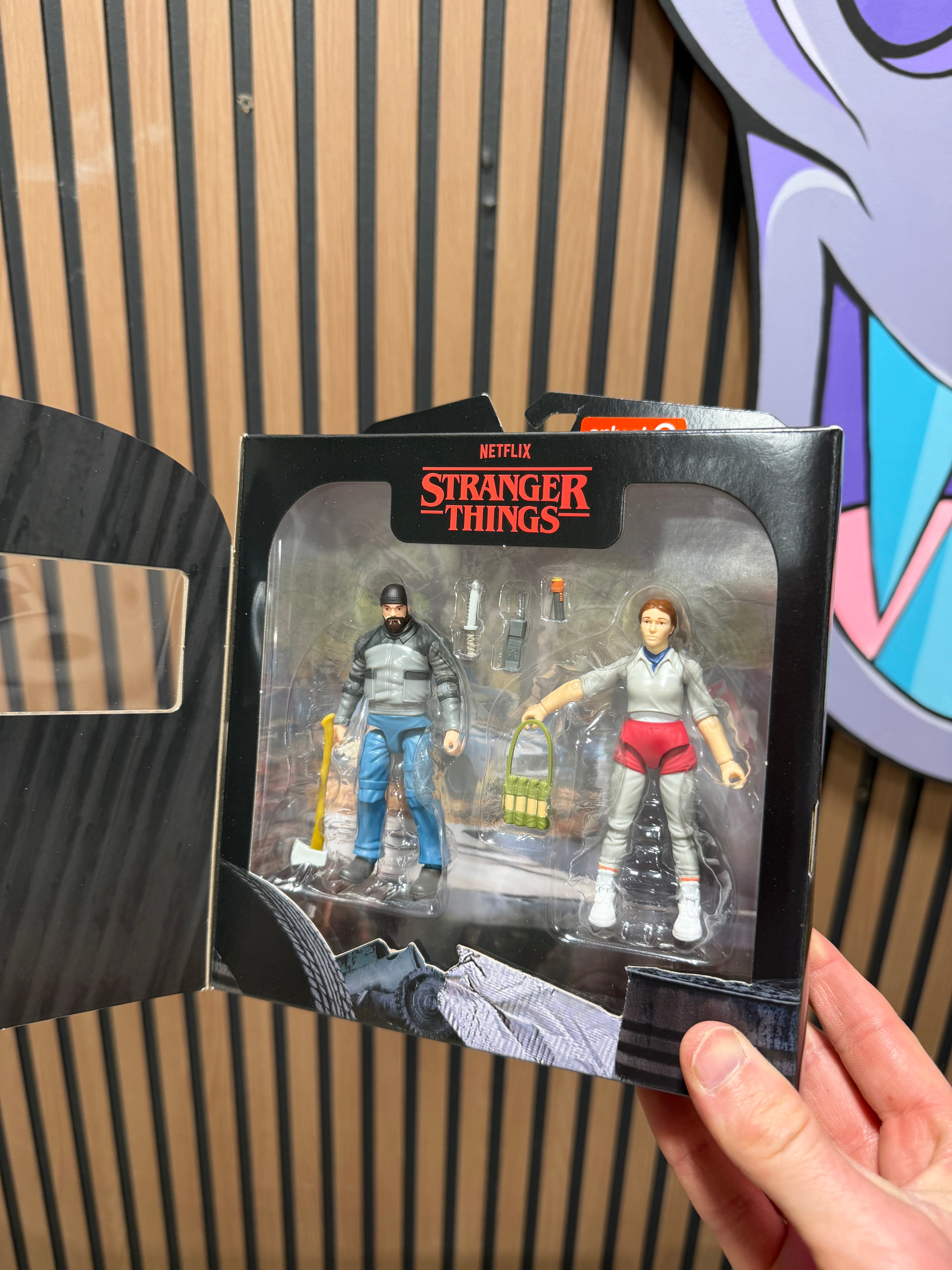 Stranger Thing Eleven and Hopper 2-Pack Hunt & Battle Target Exclusive Brand New
