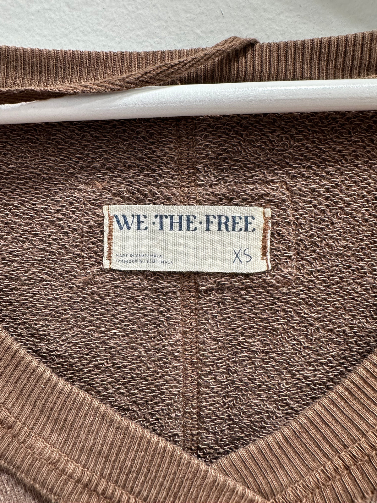 Free People We The Free Venice V-Neck Pullover Sweatshirt Brown Bear Size XS