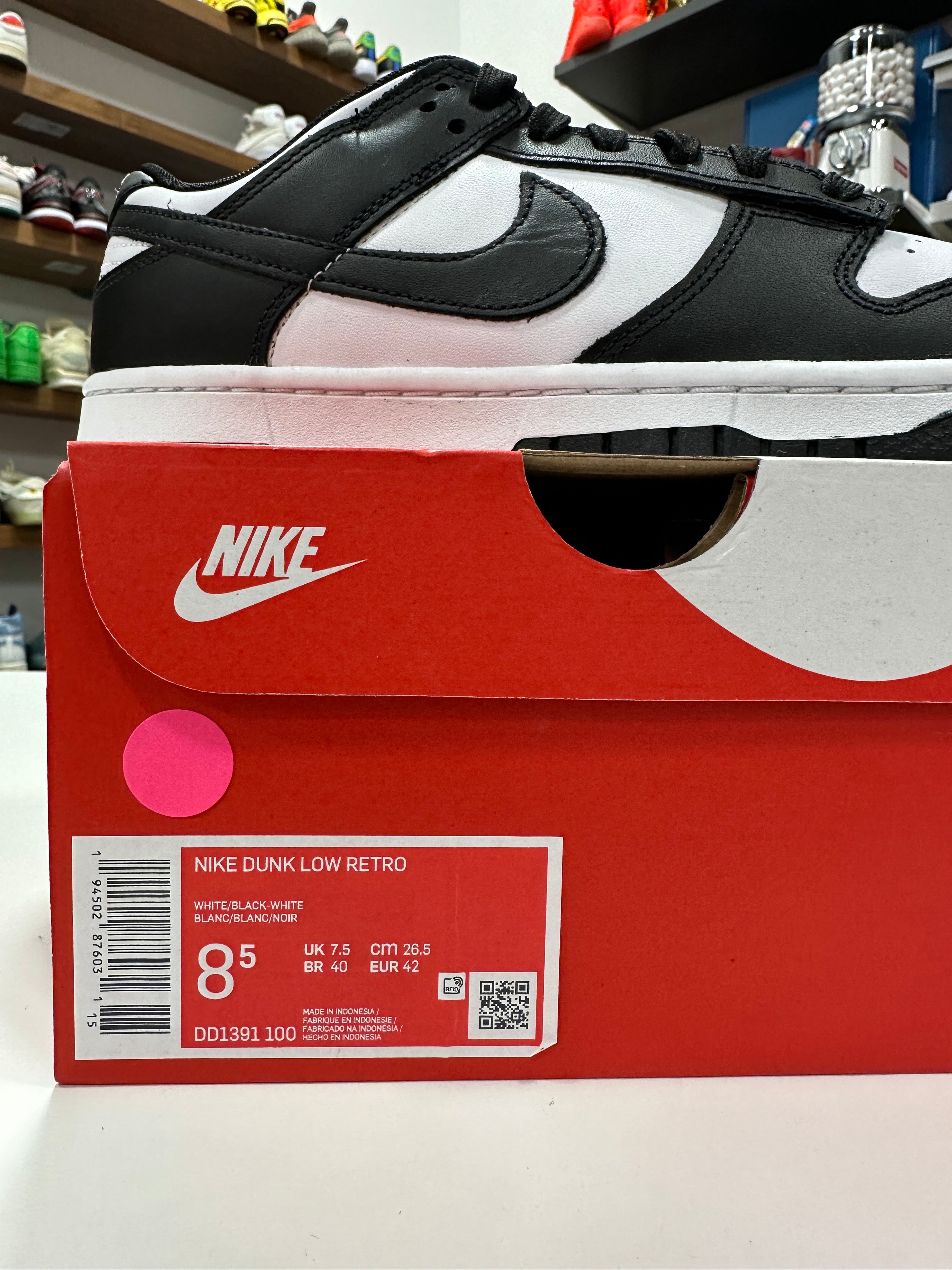 Nike Dunk Low Panda Sz 8.5