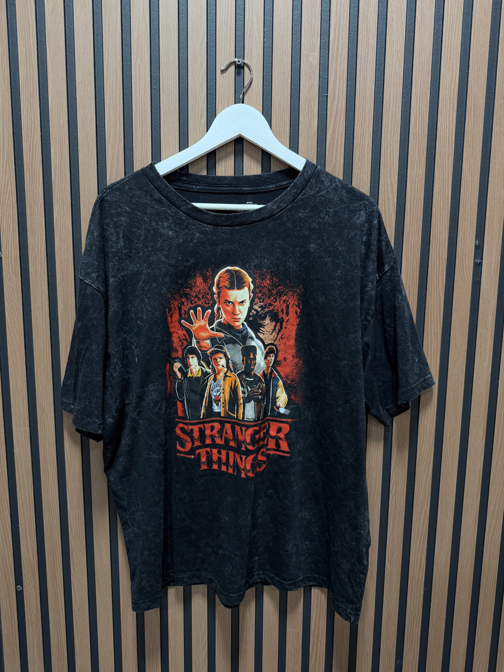 Netflix Stranger Things Roll Out Oversized Graphic T-Shirt from No Boundaries, Men's & Big Men's