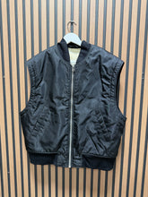 Load image into Gallery viewer, FiveFourFive Nylon Zip Vest Sz M
