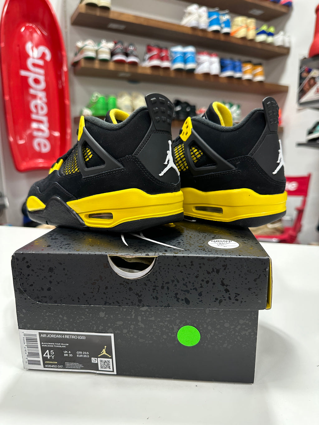 Jordan 4 Thunder Sz 4.5y