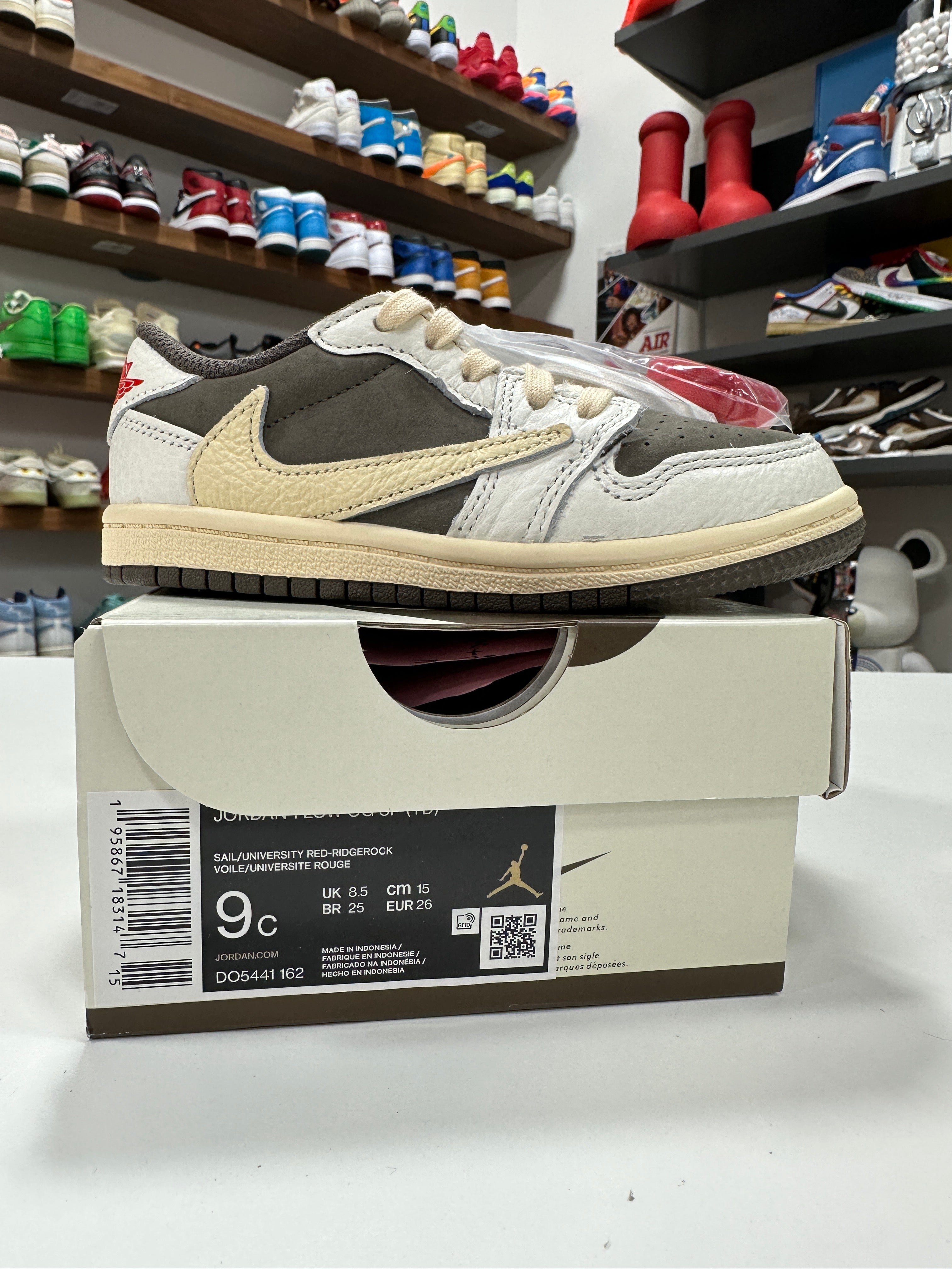 Travis Scott Jordan 1 Low Reverse Mocha Sz 9c