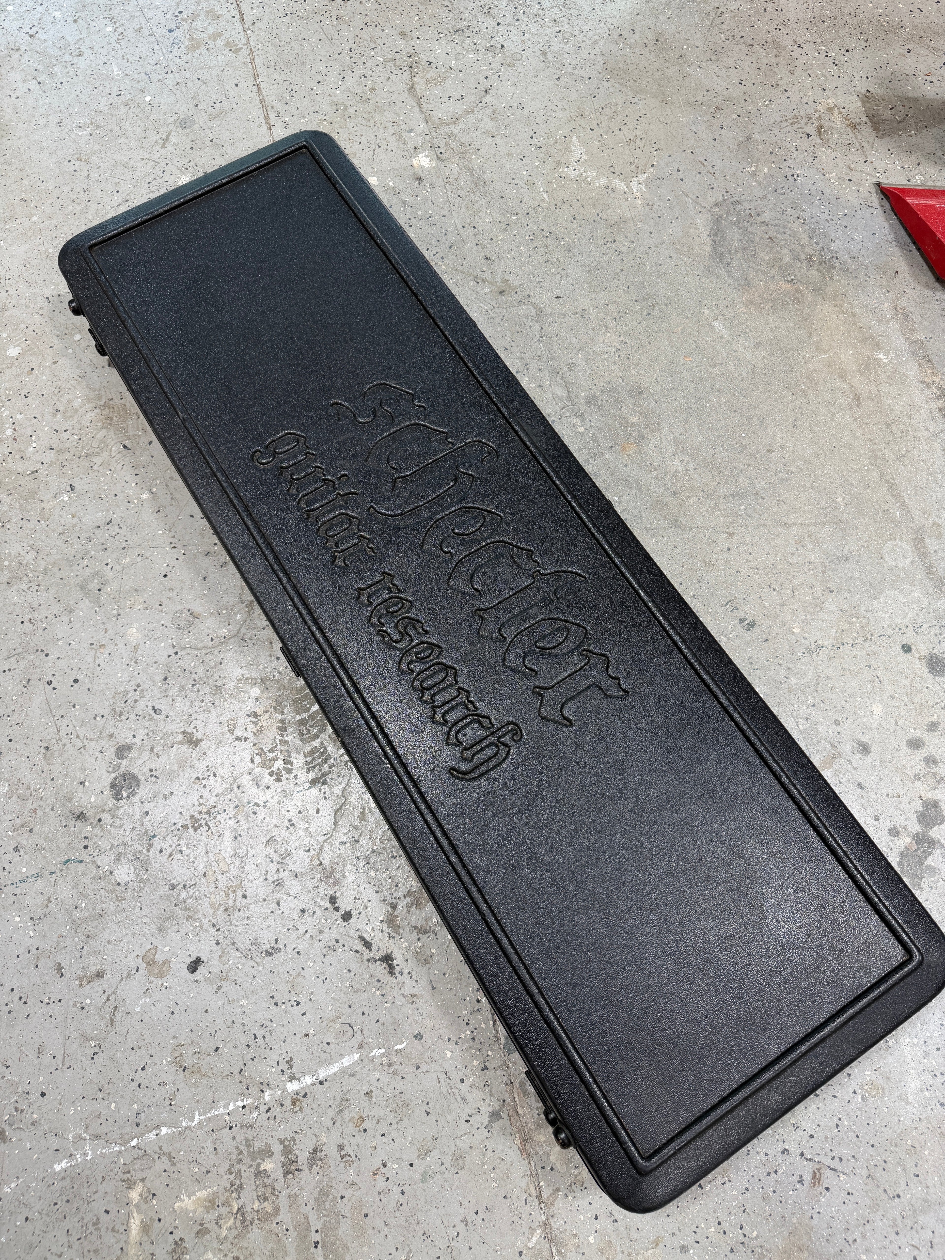 Schecter SGR-1C C-Shape Hardshell Guitar Case