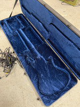 Load image into Gallery viewer, Schecter SGR-1C C-Shape Hardshell Guitar Case
