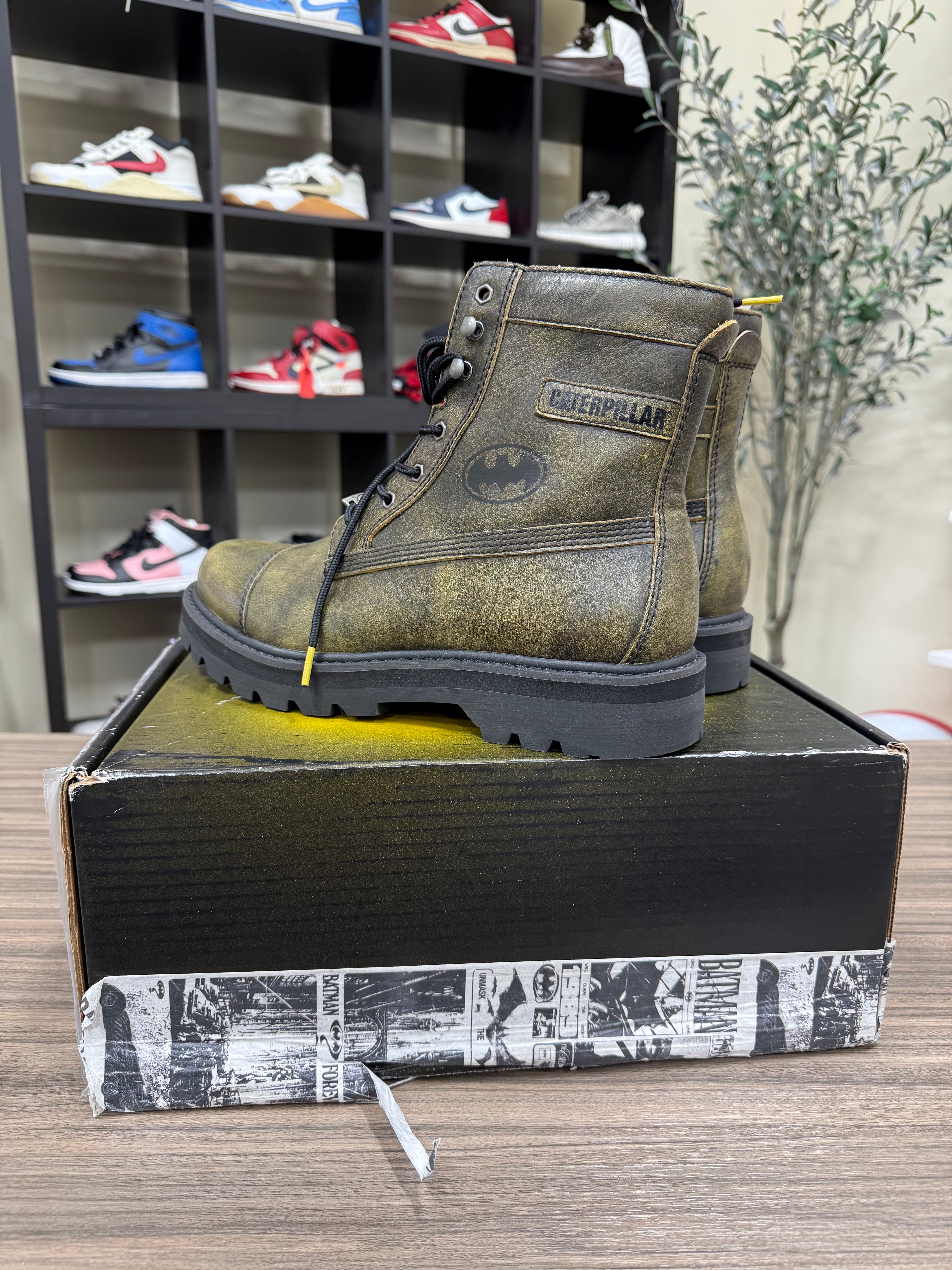 Batman x Cat Footwear Colorado Grader Boot Sz 11.5