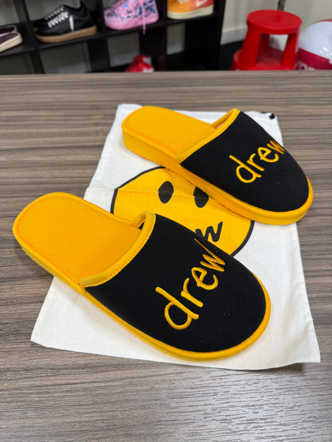 DREW HOUSE SSENSE Exclusive Black & Yellow Scribble Slippers Sz S-M (8ish)