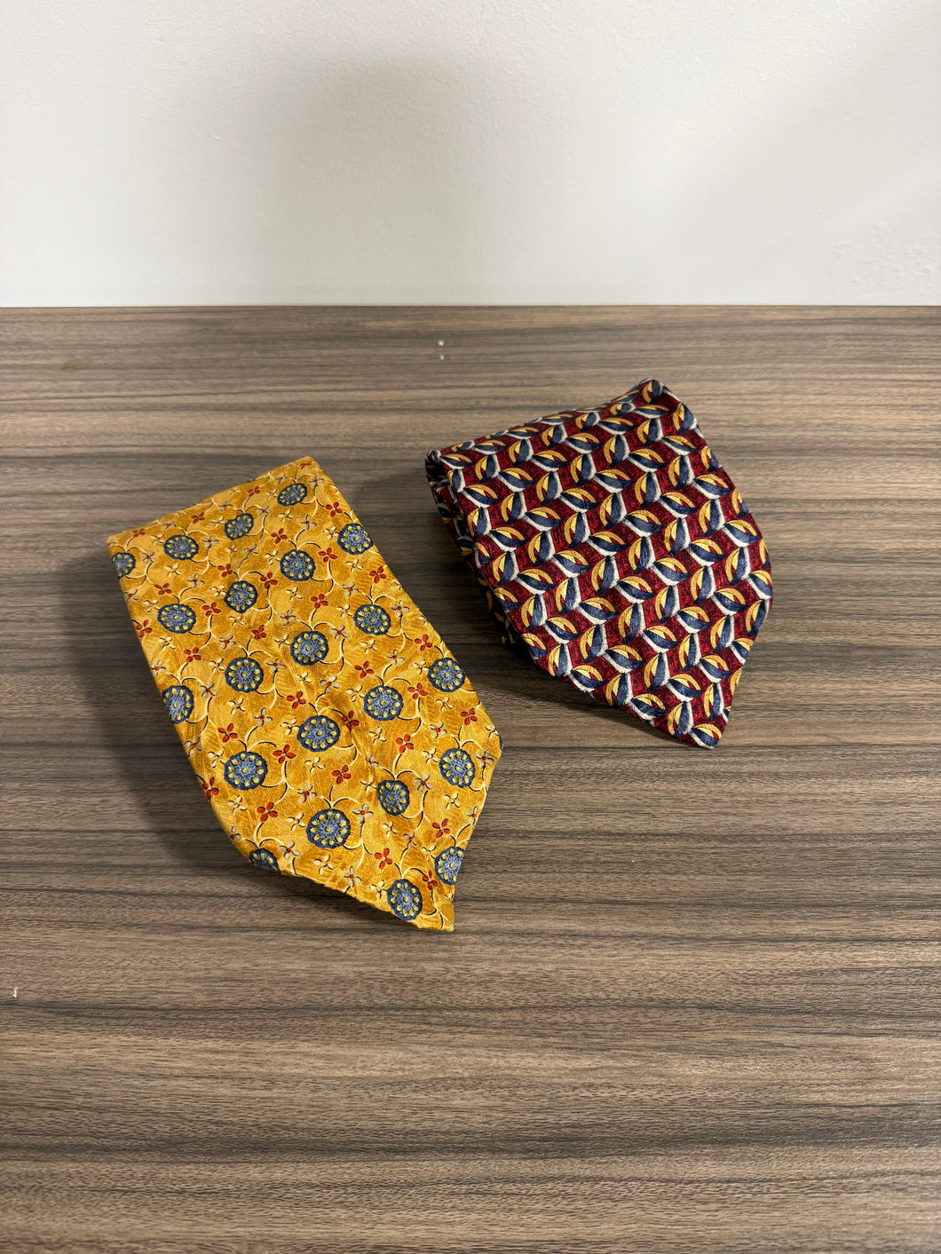 Set of 2 Robert Tillbott Ties