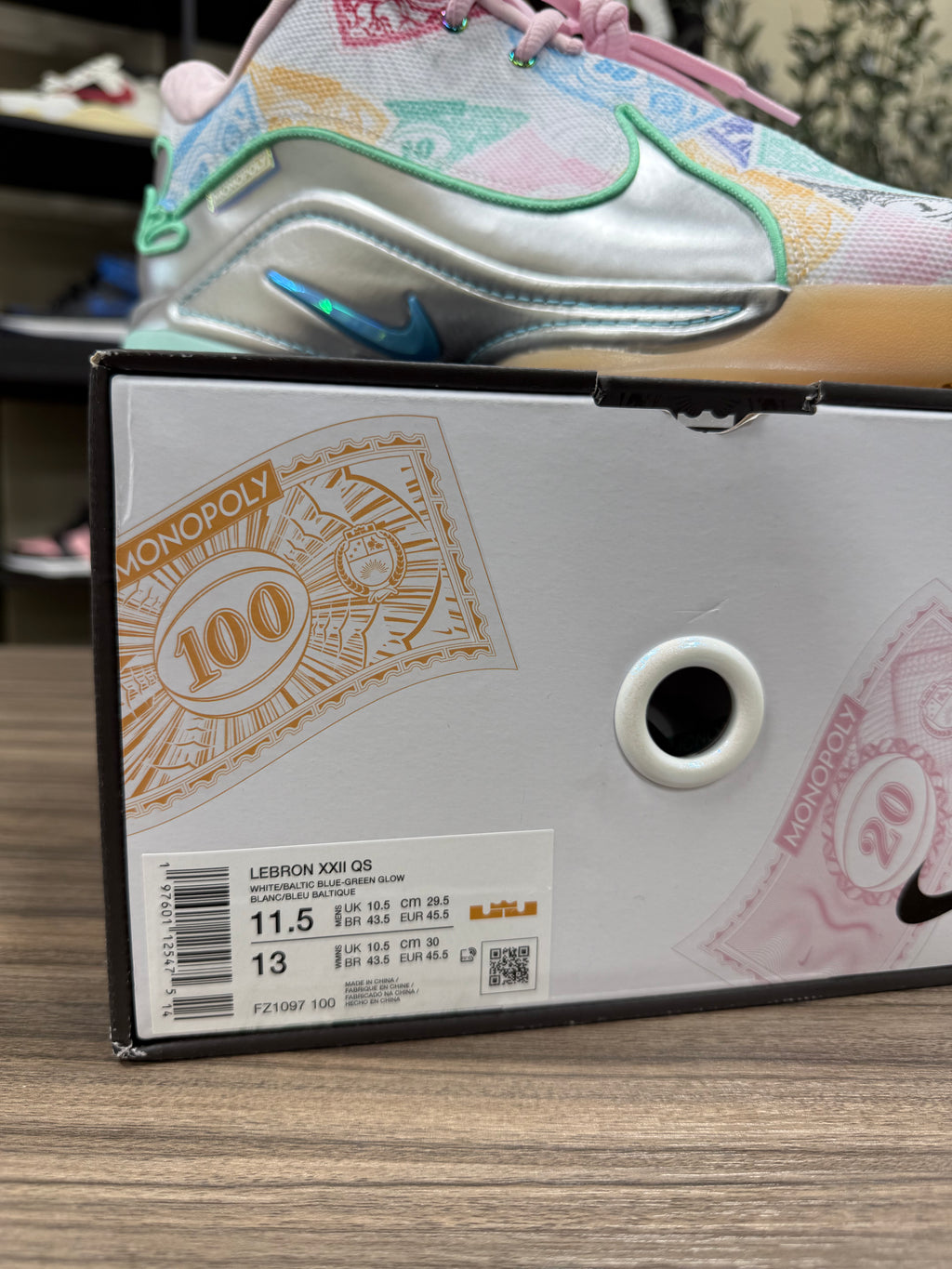 Nike LeBron 22 Monopoly Sz  11.5