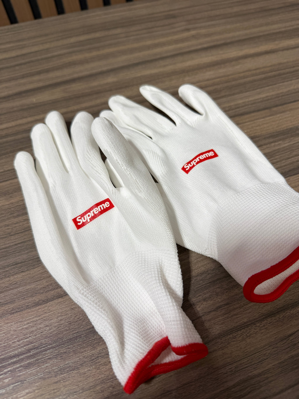 Supreme Rubberized Gloves White Red