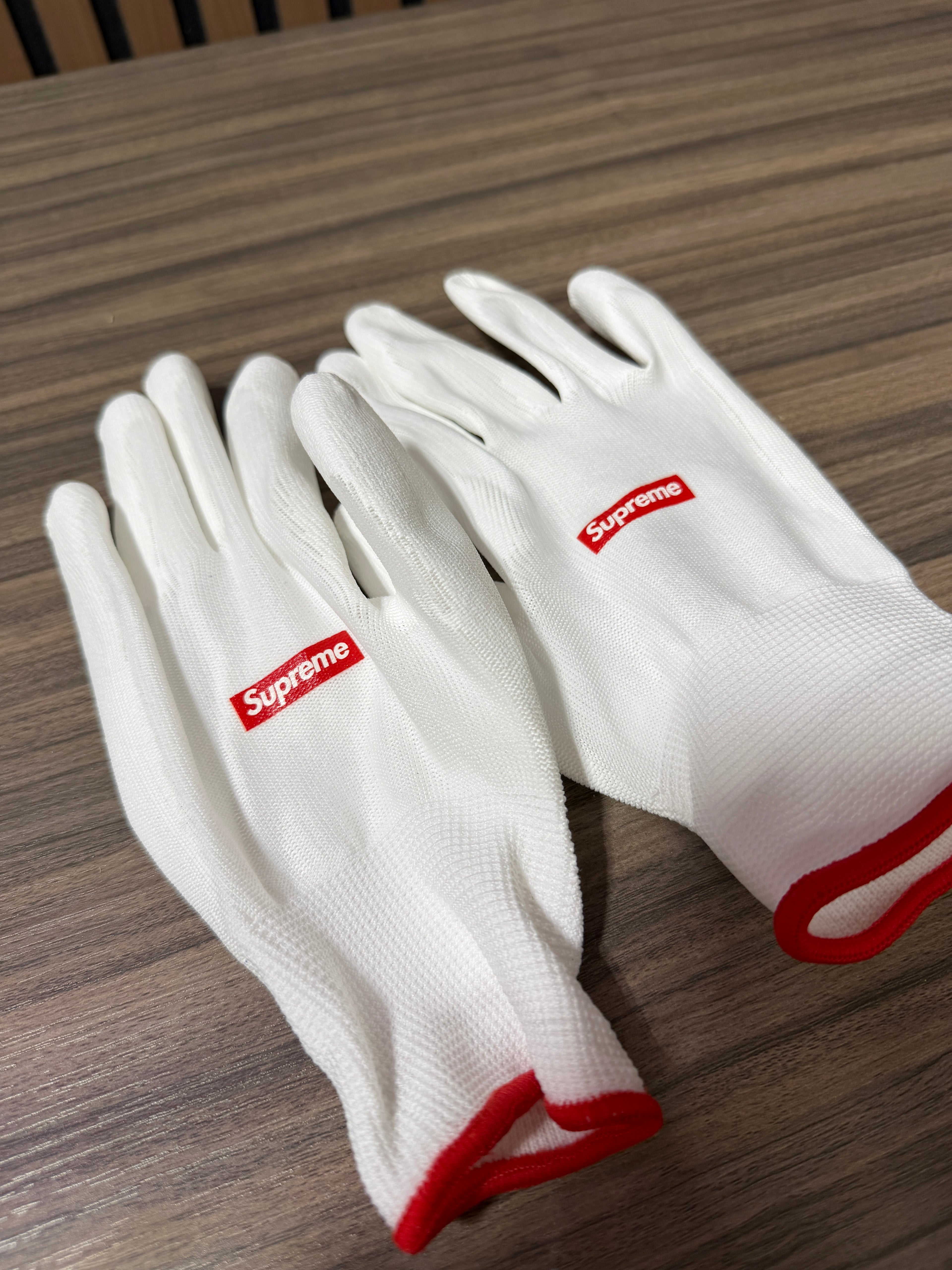 Supreme Rubberized Gloves White Red