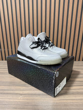 Load image into Gallery viewer, Jordan 5Lab3 Reflective Silver Sz 12
