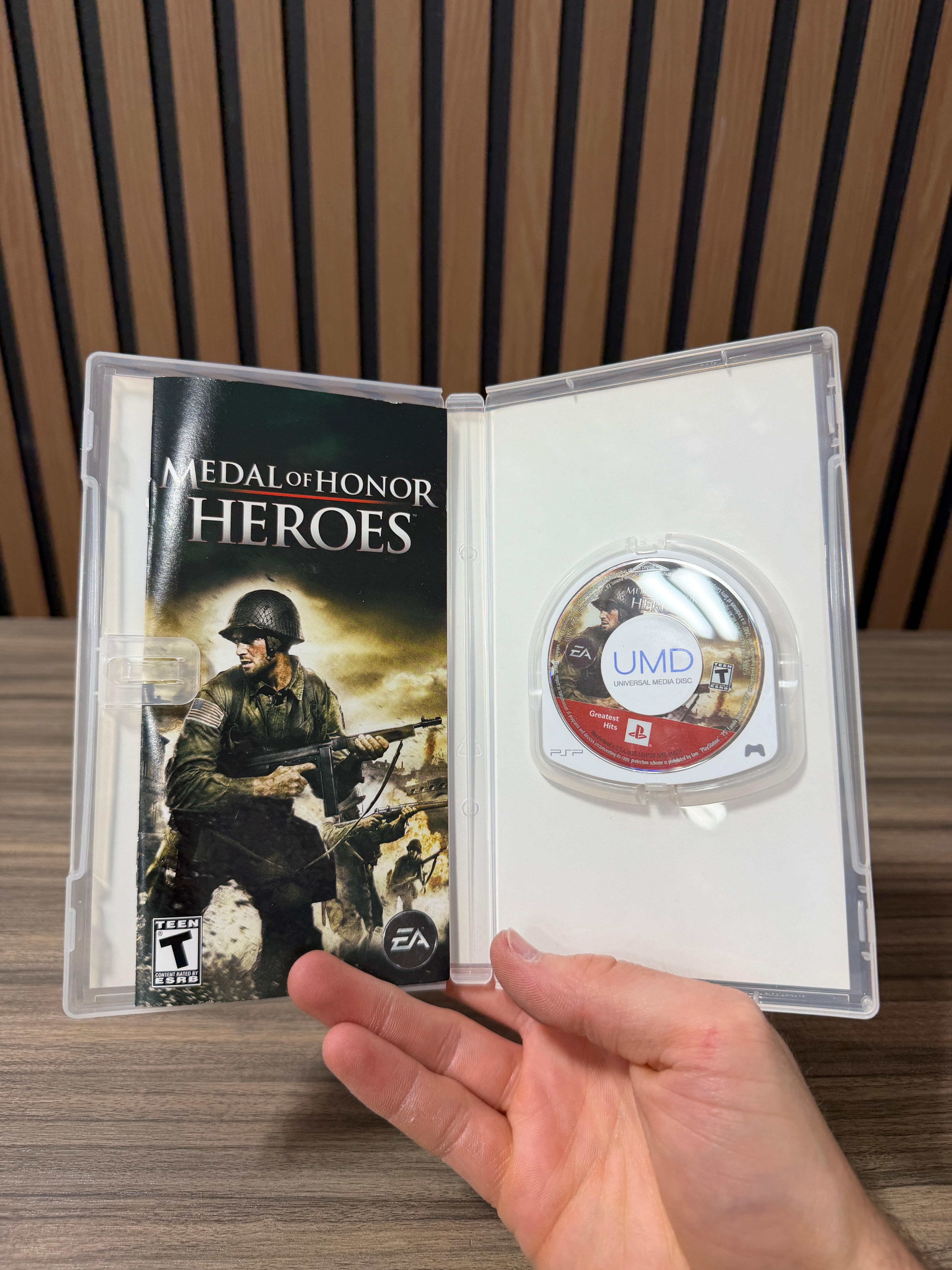 Medal of Honor Heroes (PlayStation Portable, 2006) black label psp