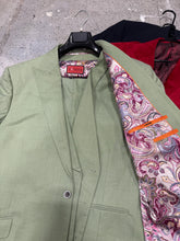 Load image into Gallery viewer, 4 Big and Tall suits
