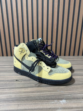 Load image into Gallery viewer, Nike Dunk High Premium SB 'Chrome Ball' Sz 10.5
