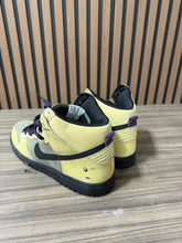 Load image into Gallery viewer, Nike Dunk High Premium SB 'Chrome Ball' Sz 10.5
