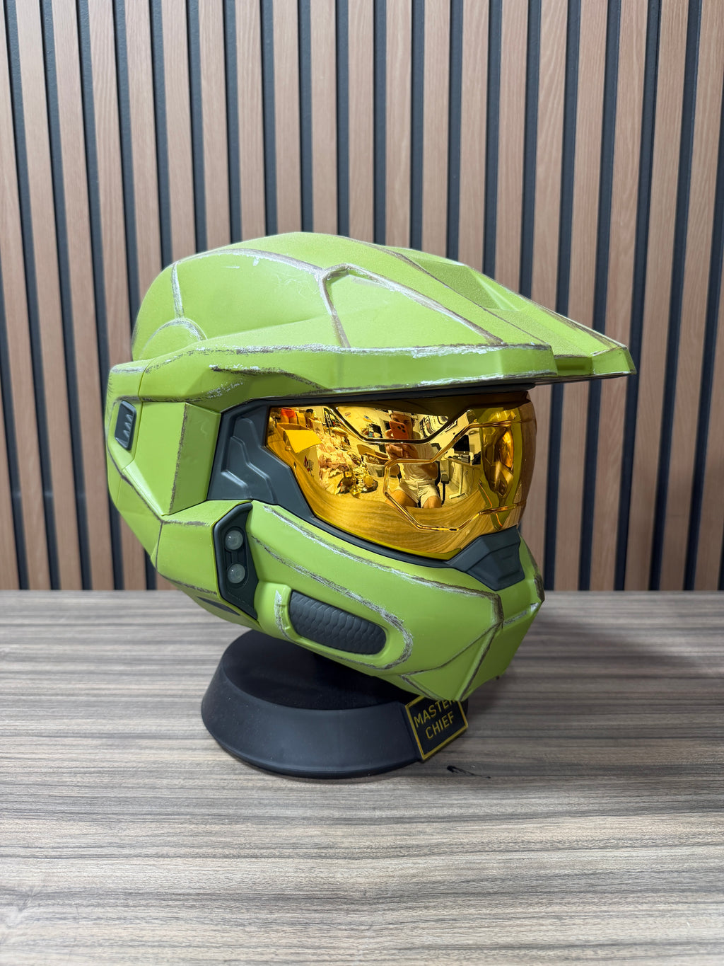 Halo Master Chief Deluxe Helmet with Stand-LED Lights on Each Side