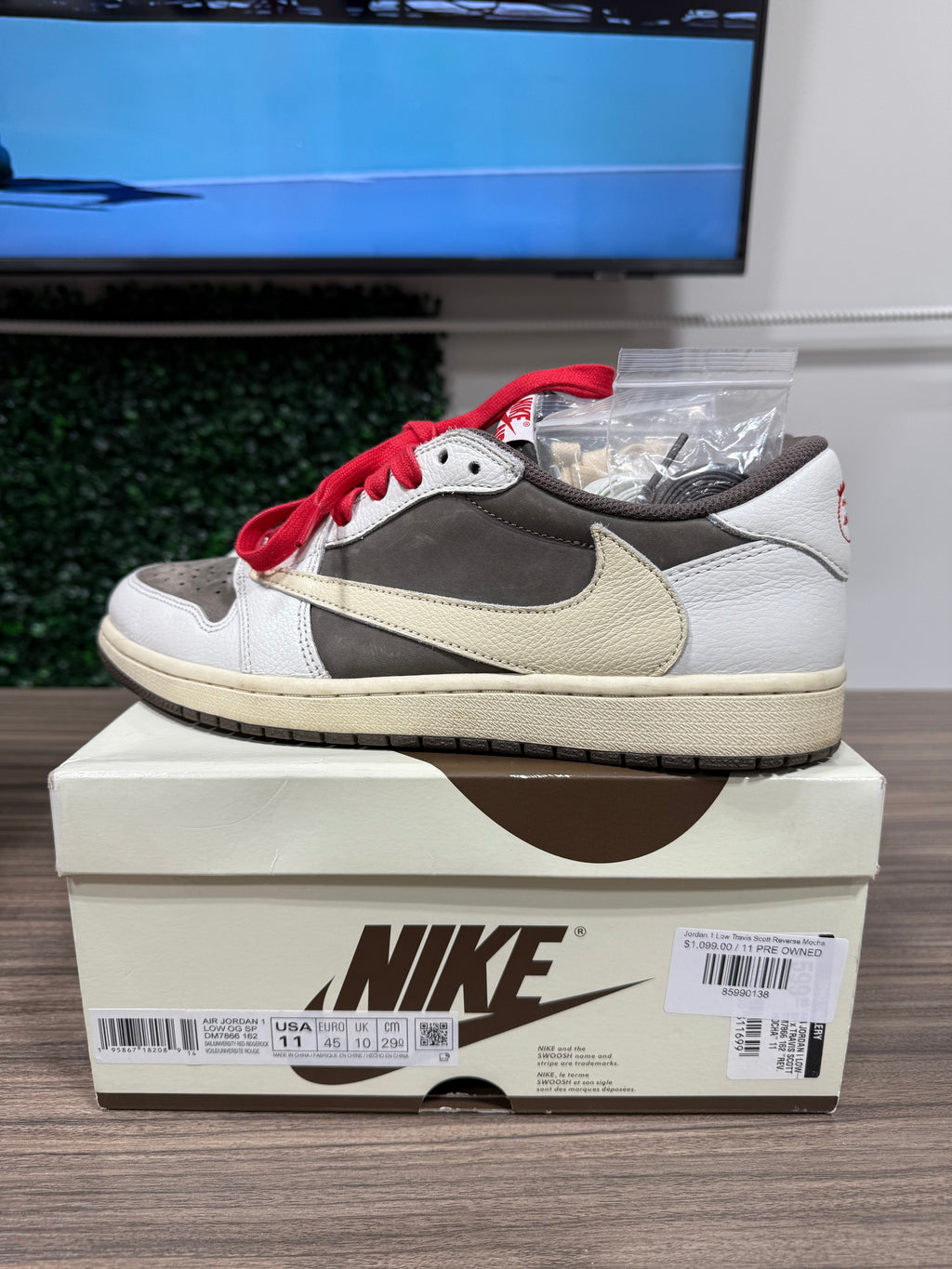 Travis Scott Jordan 1 Low Reverse Mocha Sz 11