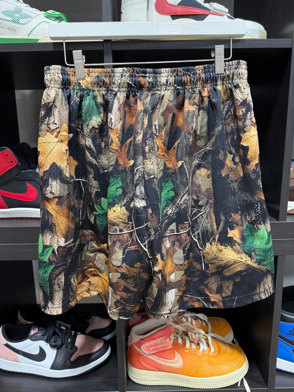Crisp Shorts Camo Sz L