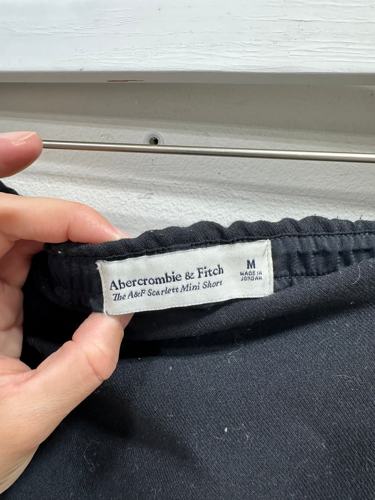 Abercrombie & Fitch The A&F Scarlett Mini Short Skort in Black, Size Medium