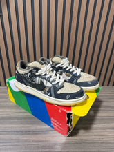 Load image into Gallery viewer, Travis Scott x Nike Dunk Low SB 'Cactus Jack' Sz 10 SEE PICS
