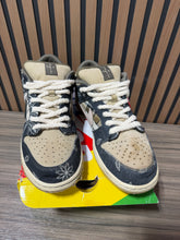 Load image into Gallery viewer, Travis Scott x Nike Dunk Low SB 'Cactus Jack' Sz 10 SEE PICS
